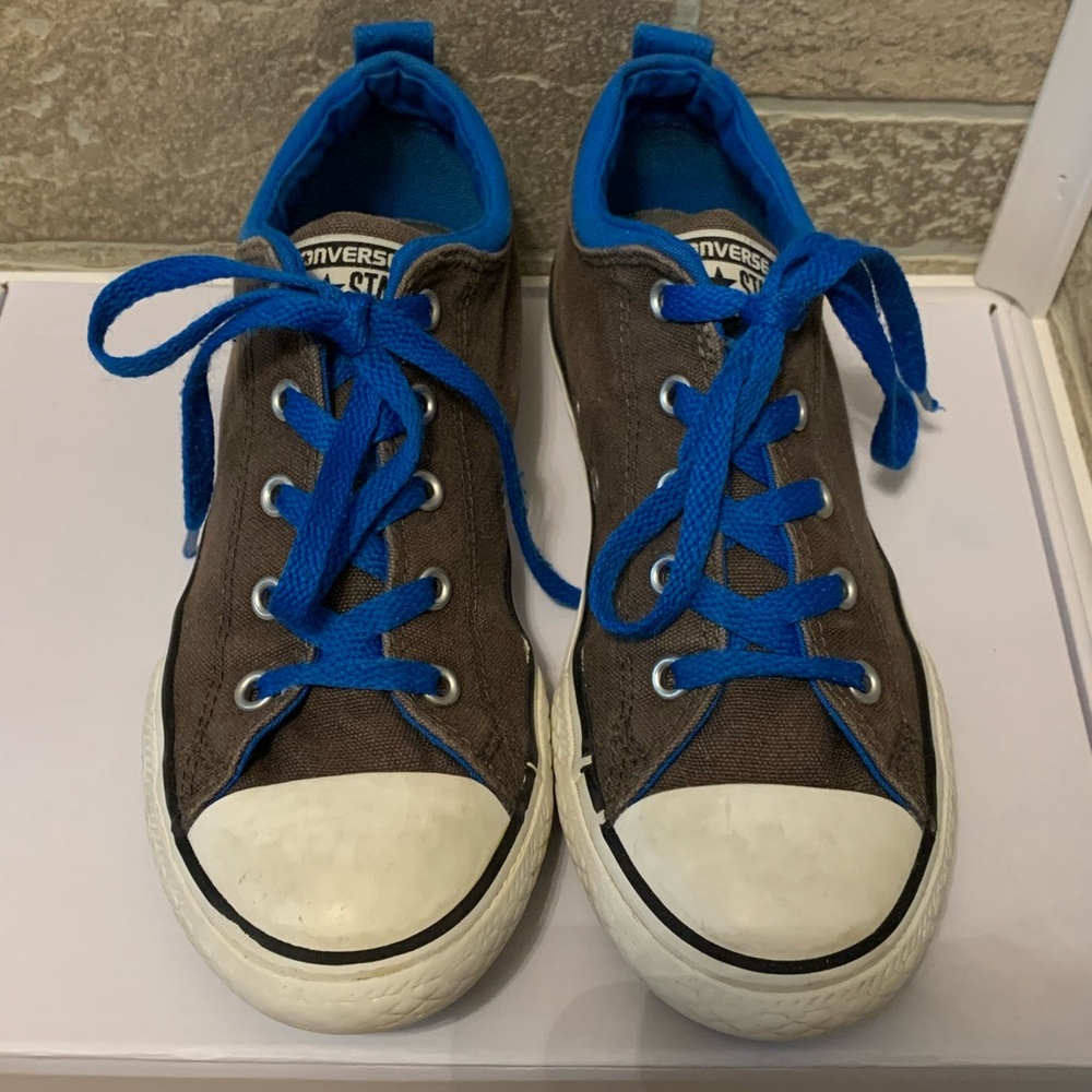 Converse All Star Size 4 Junior Sneaker